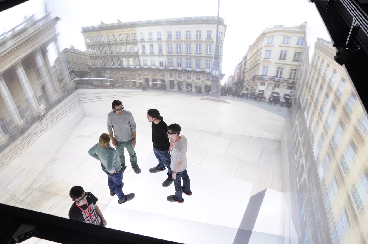 <a class='light-link'  target='_blank'>Barco</a>+1.jpg